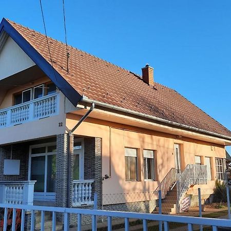 Ferienwohnung Magdalena Haz Balatonlelle Exterior foto