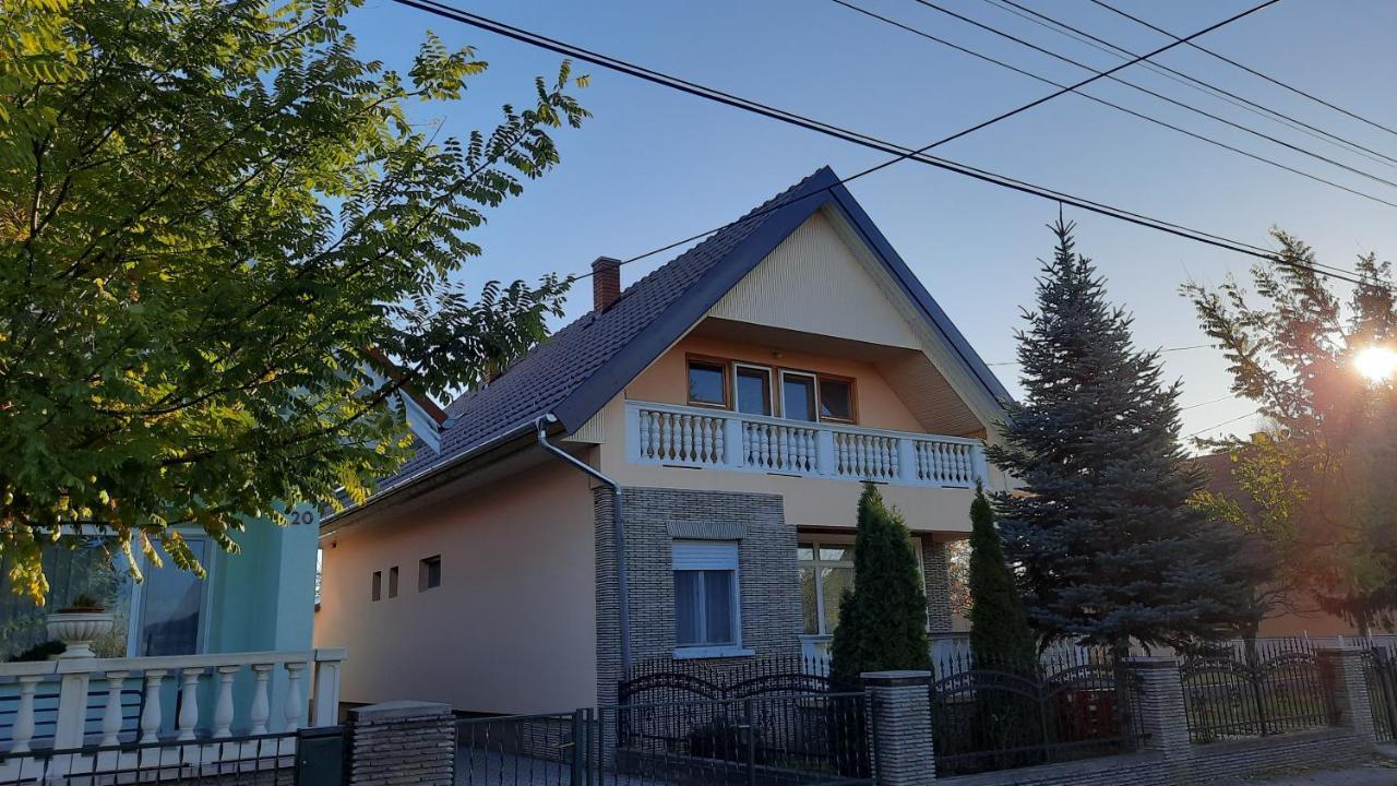 Ferienwohnung Magdalena Haz Balatonlelle Exterior foto