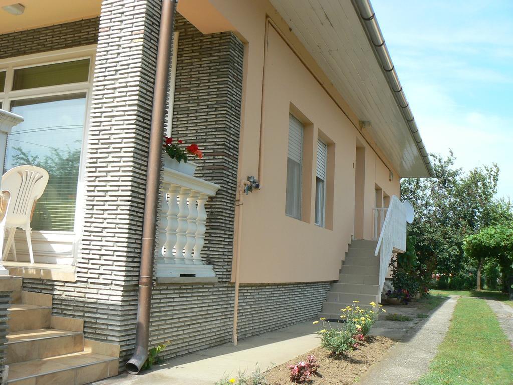 Ferienwohnung Magdalena Haz Balatonlelle Exterior foto
